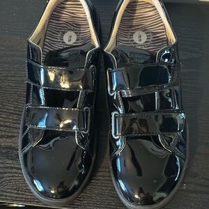 Revitalign Orthopedic Patent Sneakers